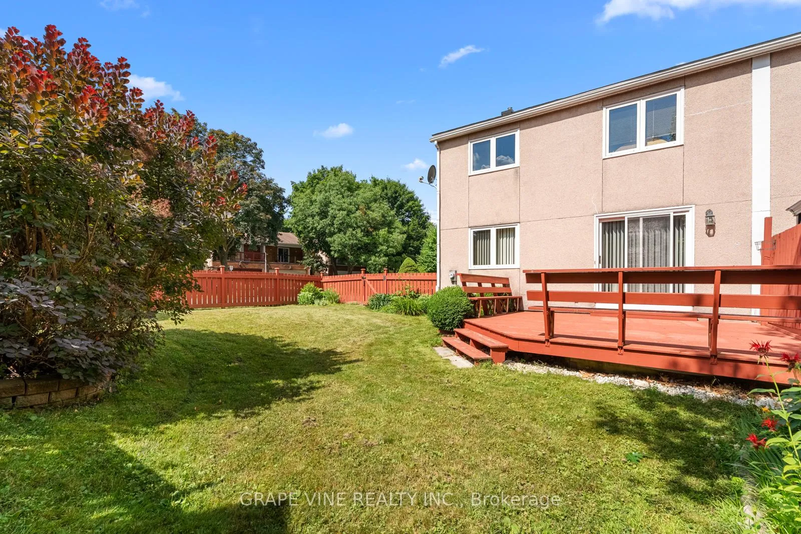 Photo 30 of 49 Tybalt Crescent, Ottawa, Westcliffe Estates — HOMEH
