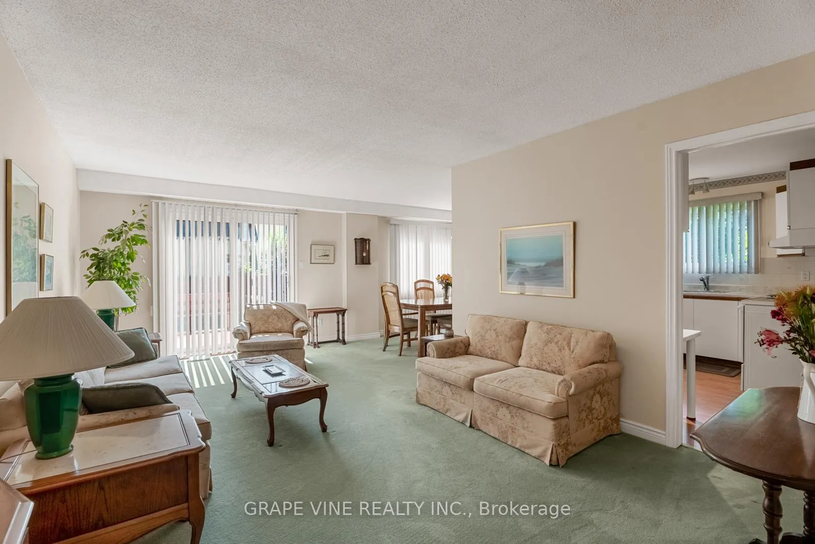 Photo 36 of 49 Tybalt Crescent, Ottawa, Westcliffe Estates — HOMEH