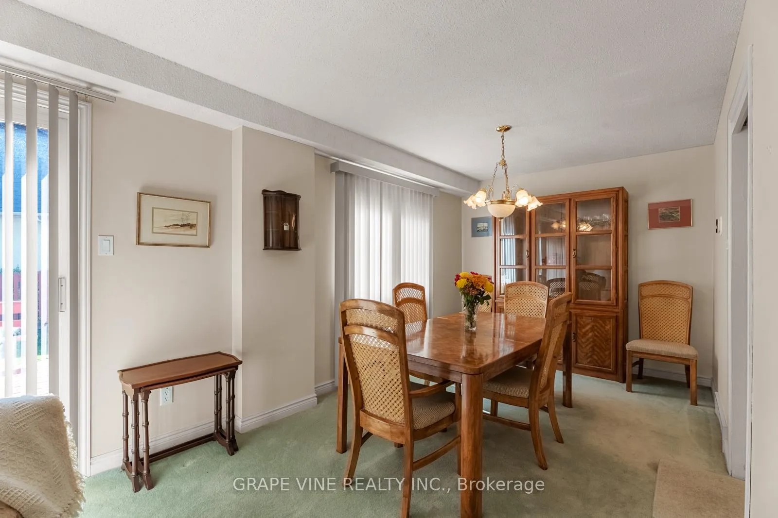 Photo 46 of 49 Tybalt Crescent, Ottawa, Westcliffe Estates — HOMEH