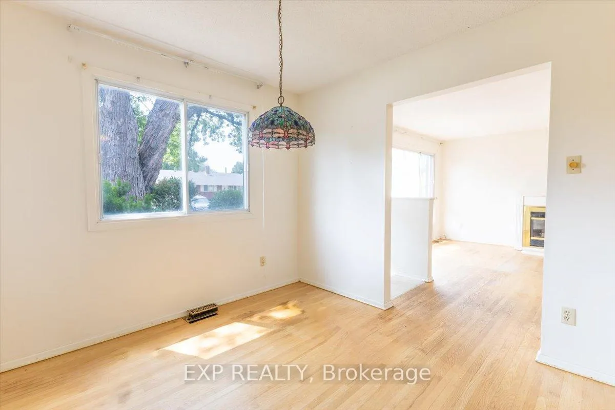 Photo 28 of 2209 Fillmore Crescent, Ottawa, Beacon Hill North — HOMEH