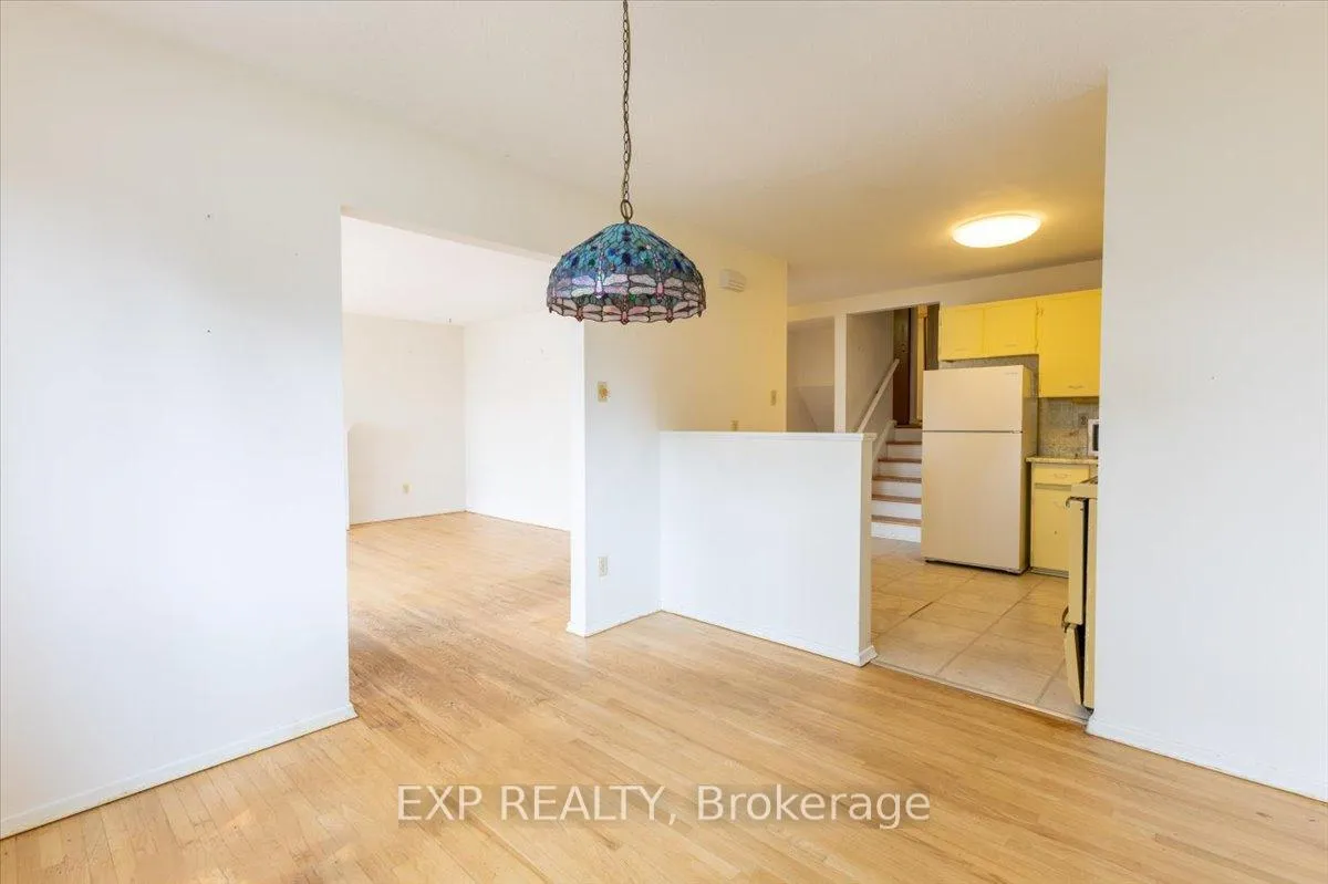 Photo 31 of 2209 Fillmore Crescent, Ottawa, Beacon Hill North — HOMEH