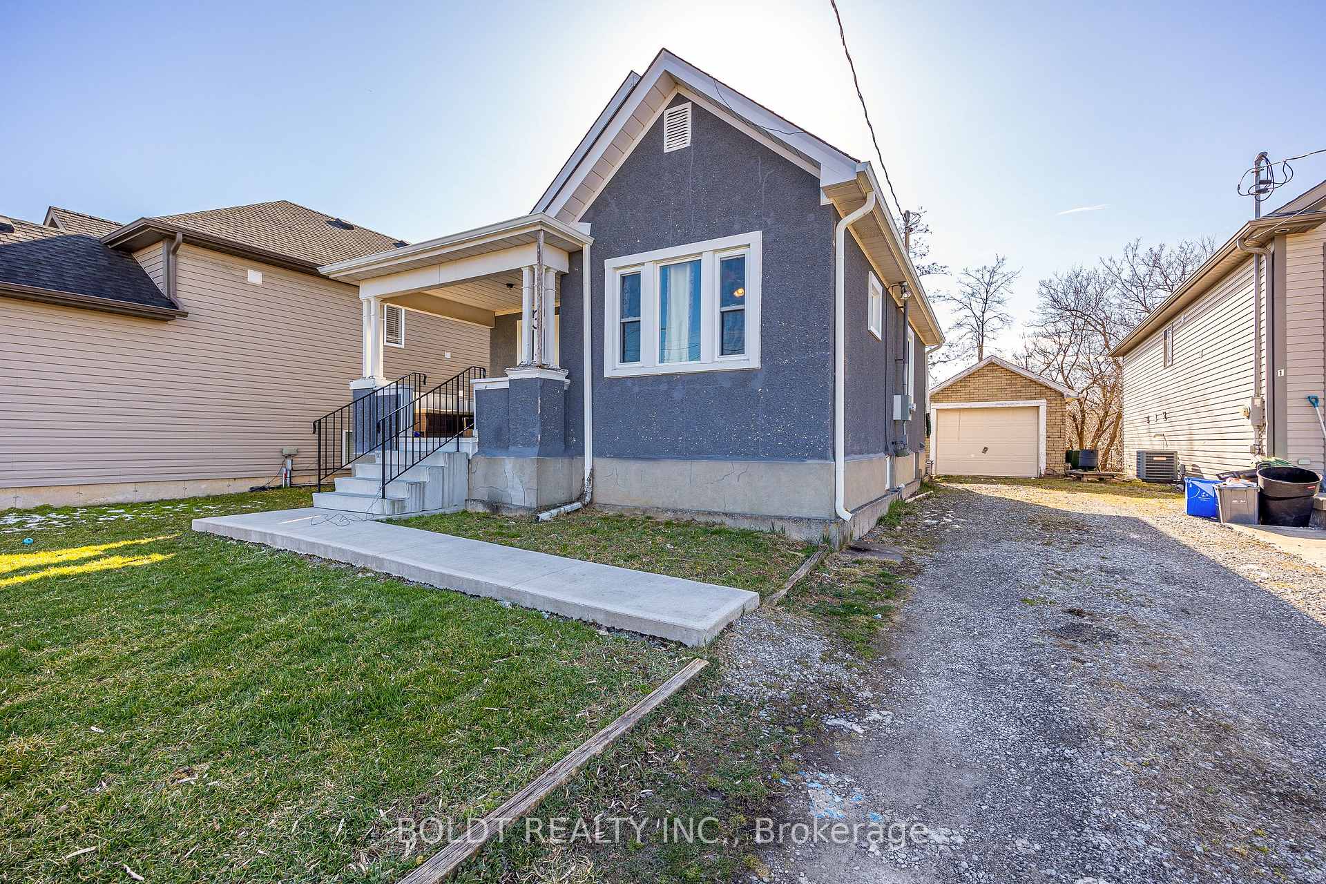 Photo 13 of 3 Cleveland Street, Thorold, Thorold Downtown — HOMEH