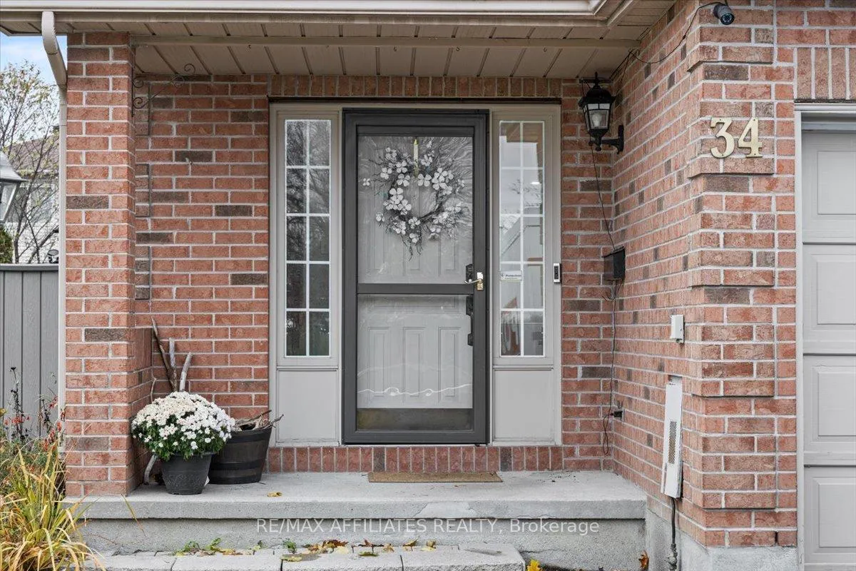 Photo 6 of 34 Woodgate Way, Ottawa, Barrhaven - Longfields — HOMEH