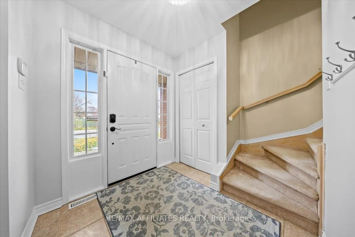 Photo 7 of 34 Woodgate Way, Ottawa, Barrhaven - Longfields — HOMEH