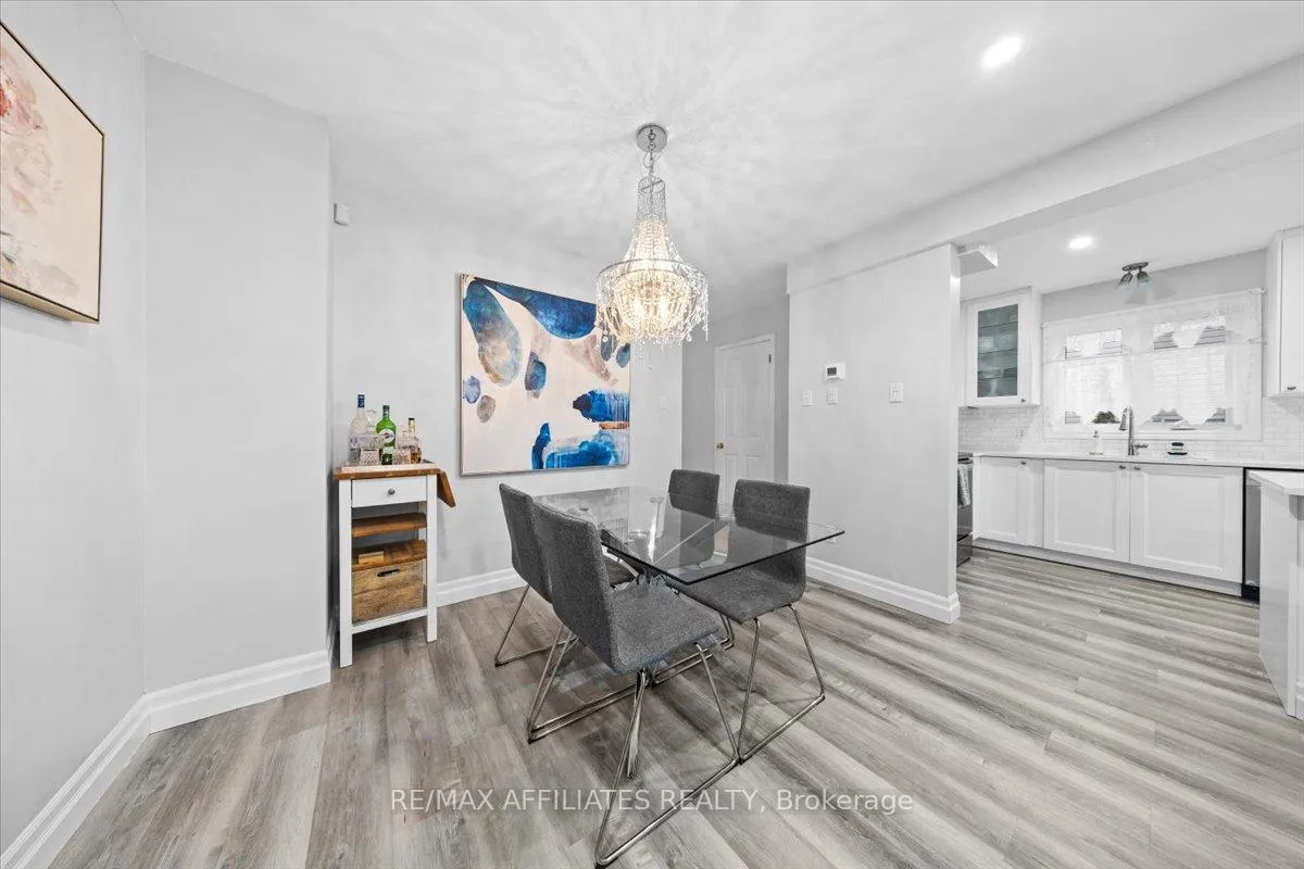 Photo 18 of 34 Woodgate Way, Ottawa, Barrhaven - Longfields — HOMEH