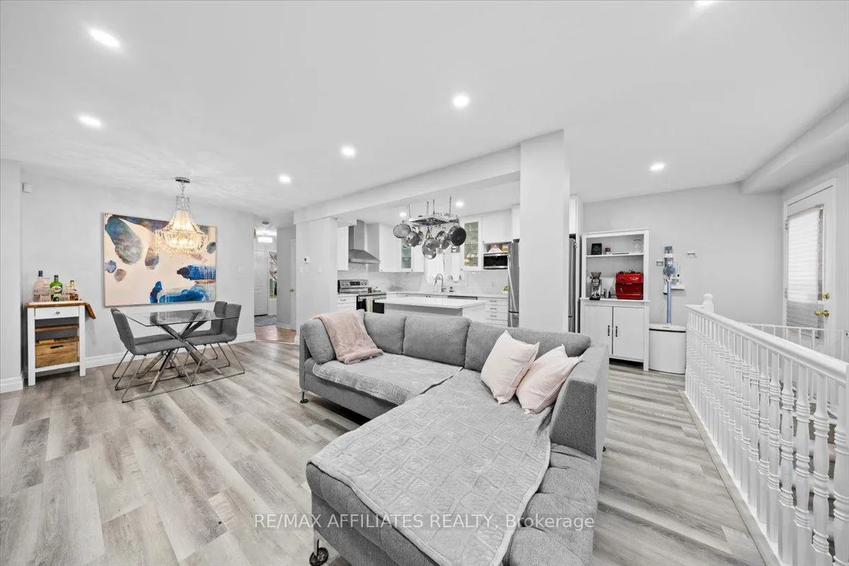 Photo 27 of 34 Woodgate Way, Ottawa, Barrhaven - Longfields — HOMEH