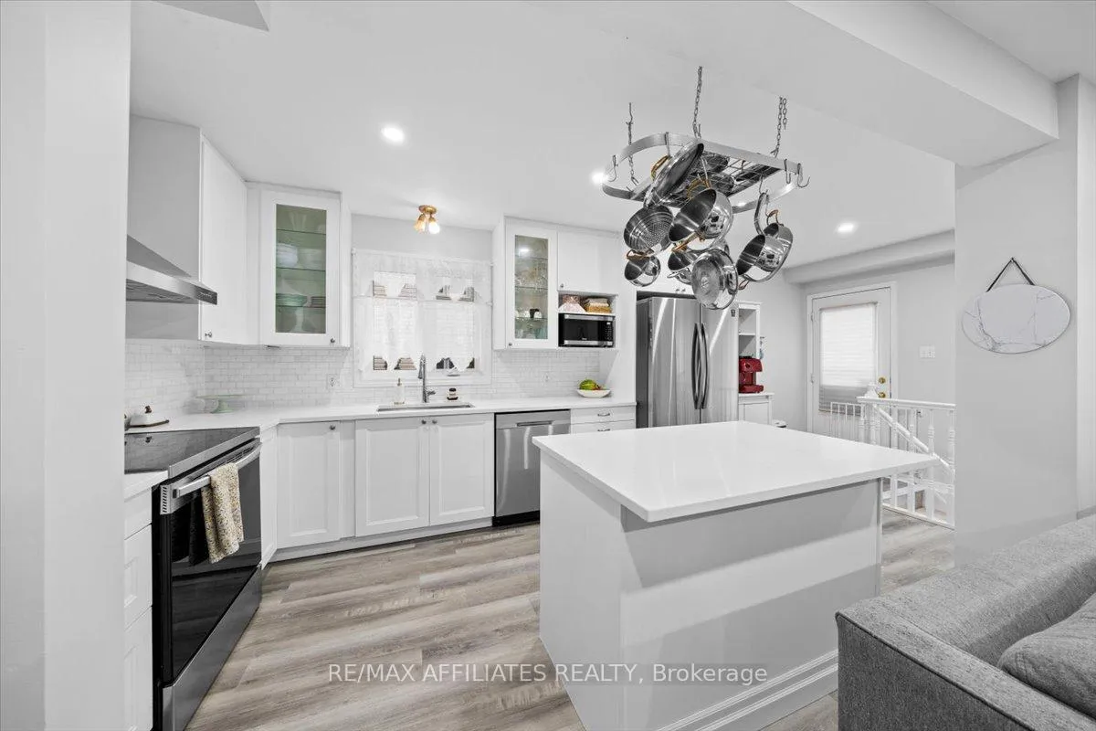 Photo 38 of 34 Woodgate Way, Ottawa, Barrhaven - Longfields — HOMEH