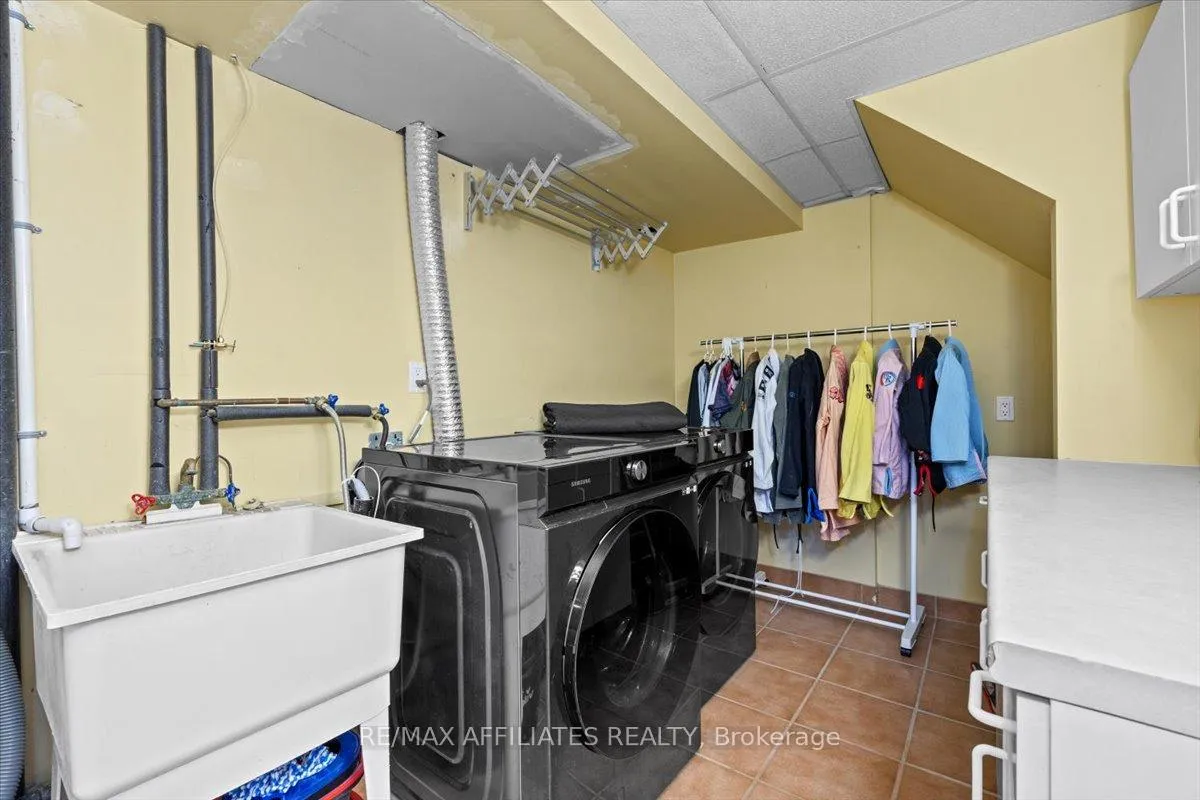 Photo 92 of 34 Woodgate Way, Ottawa, Barrhaven - Longfields — HOMEH