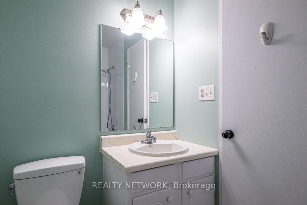 Photo 12 of 40 McDougall Drive, Thorold, Confederation Heights — HOMEH