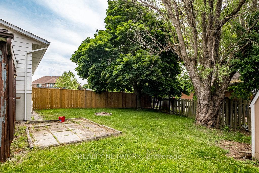 Photo 24 of 40 McDougall Drive, Thorold, Confederation Heights — HOMEH
