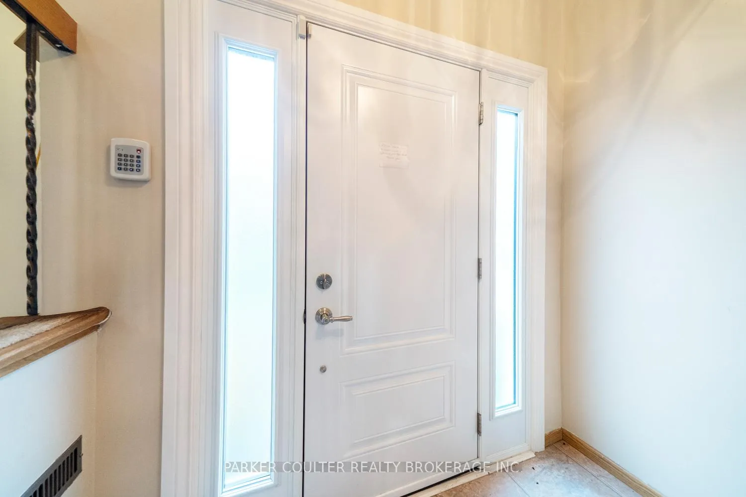 Photo 13 of 99 Marshall Street, Barrie, Allandale Heights — HOMEH