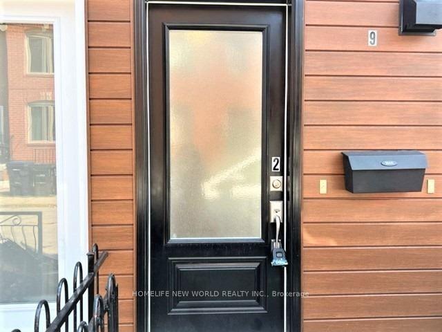 Front of Unit 2, 9 Whitaker Avenue