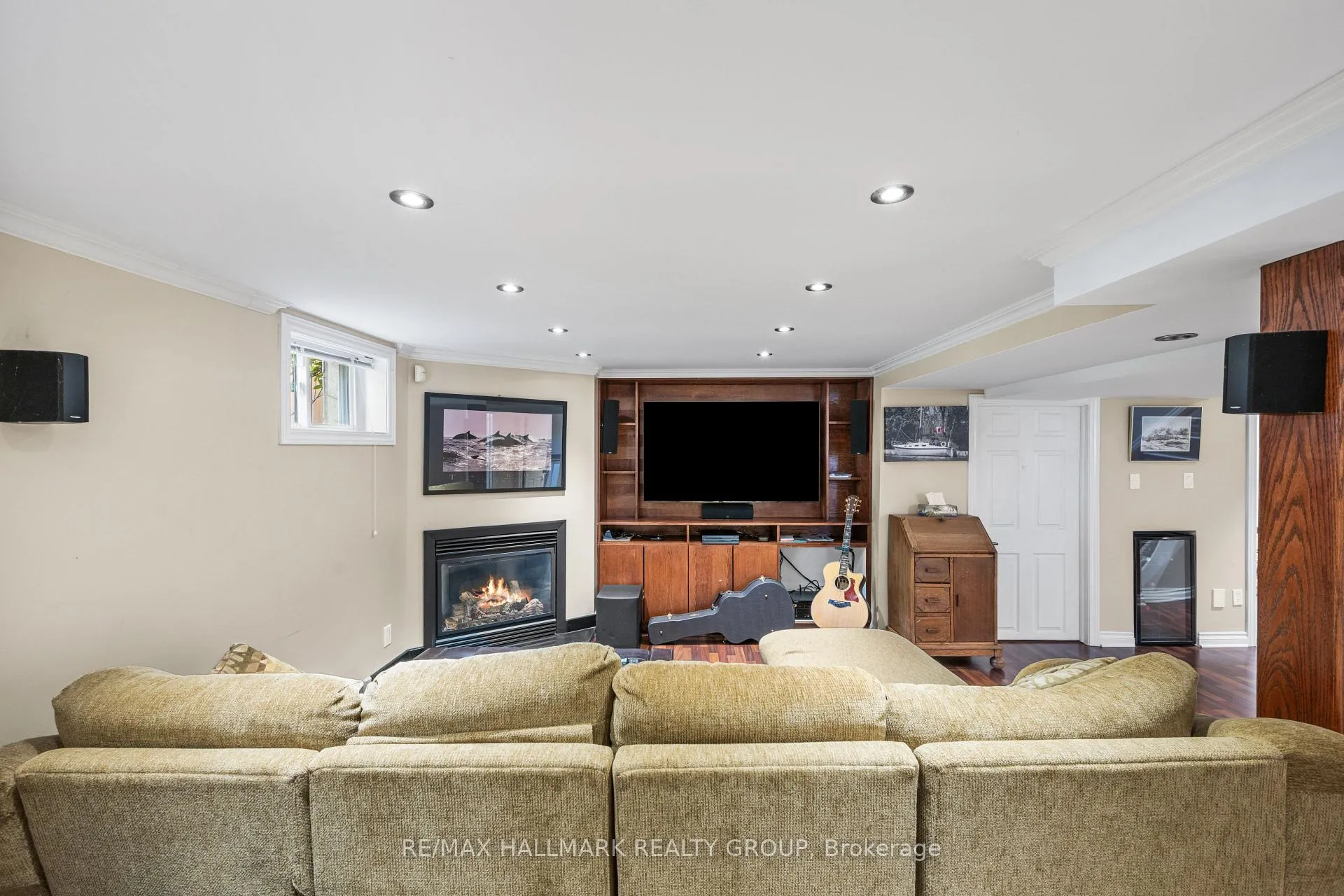 Photo 195 of 15 Crownhill Street, Ottawa, Beacon Hill South — HOMEH