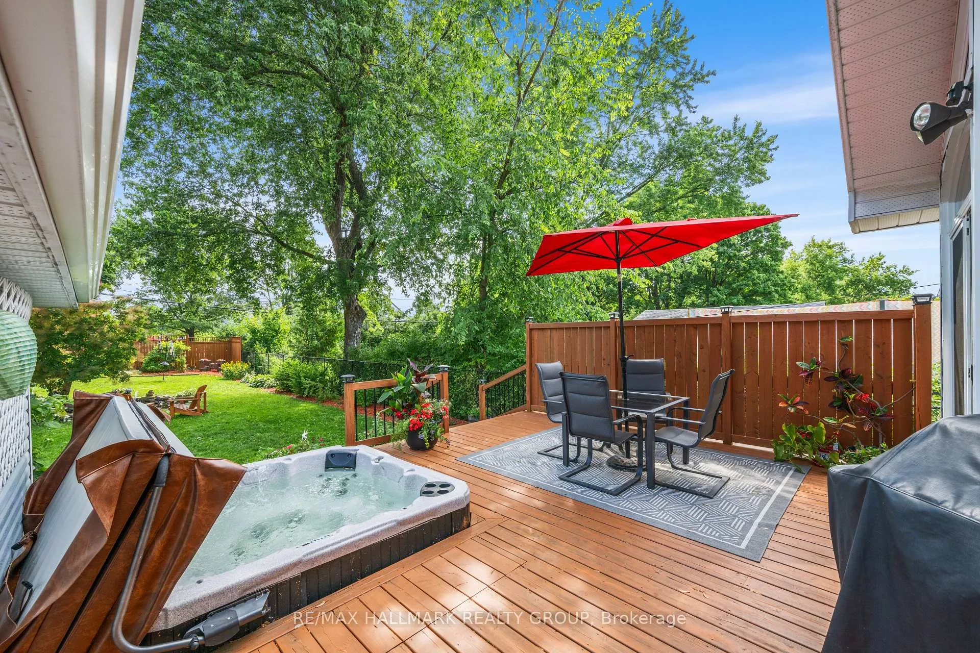 Photo 261 of 15 Crownhill Street, Ottawa, Beacon Hill South — HOMEH