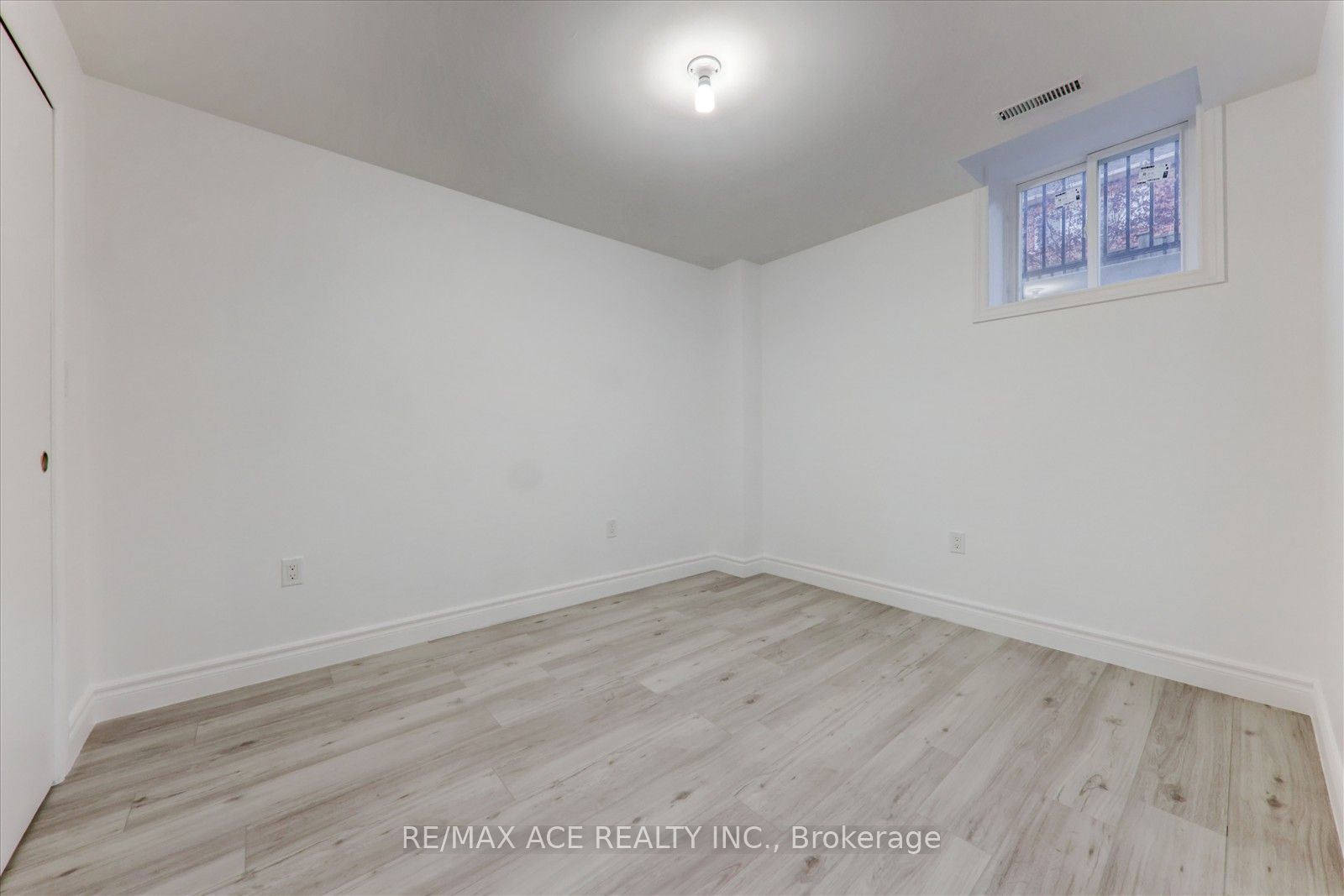 Photo 23 of Unit BSMT, 20 Whitlock Crescent, Ajax, Northeast Ajax — HOMEH