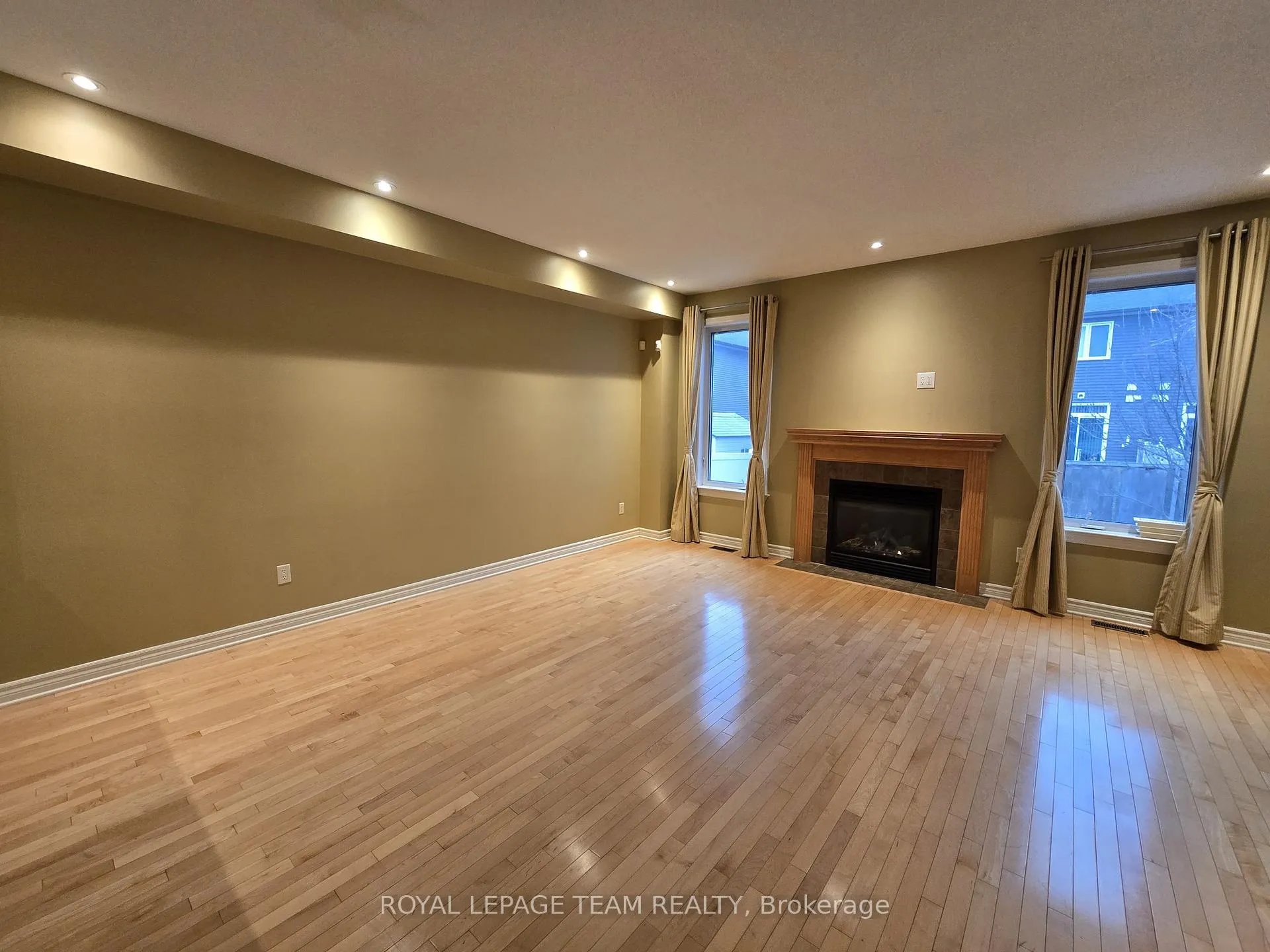 Photo 11 of 142 Hillman Marsh Way, Ottawa, Blossom Park/Kemp Park/Findlay Creek — HOMEH