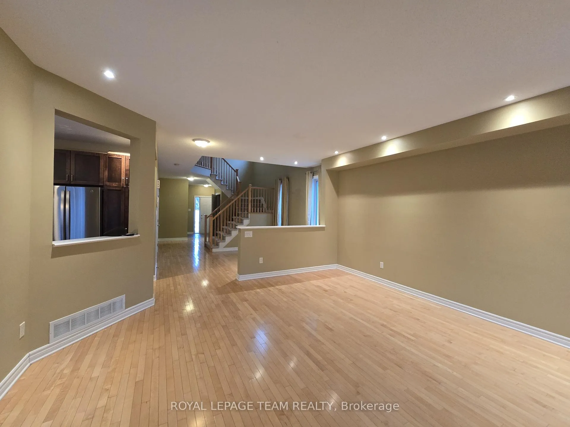 Photo 12 of 142 Hillman Marsh Way, Ottawa, Blossom Park/Kemp Park/Findlay Creek — HOMEH