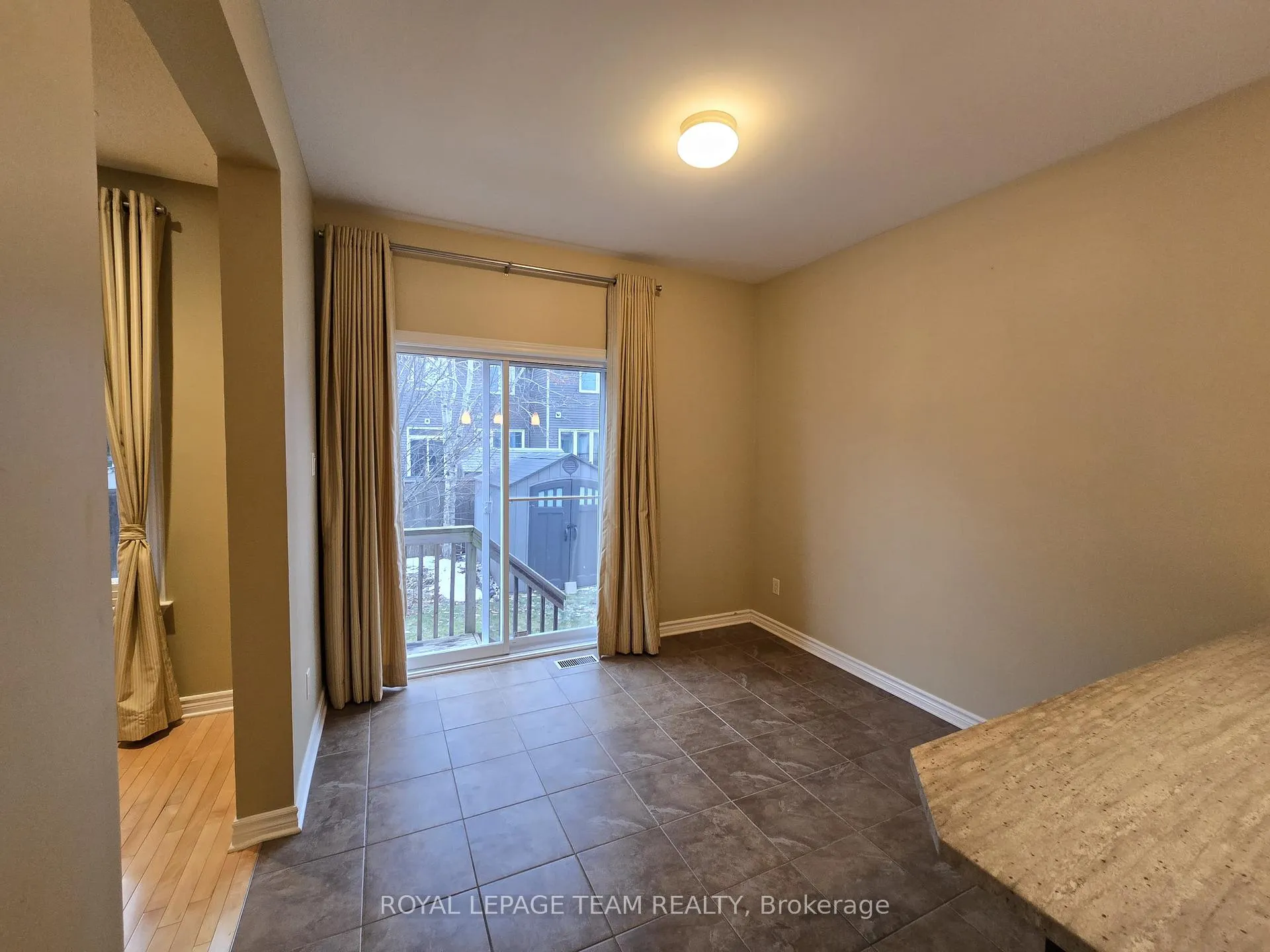 Photo 14 of 142 Hillman Marsh Way, Ottawa, Blossom Park/Kemp Park/Findlay Creek — HOMEH