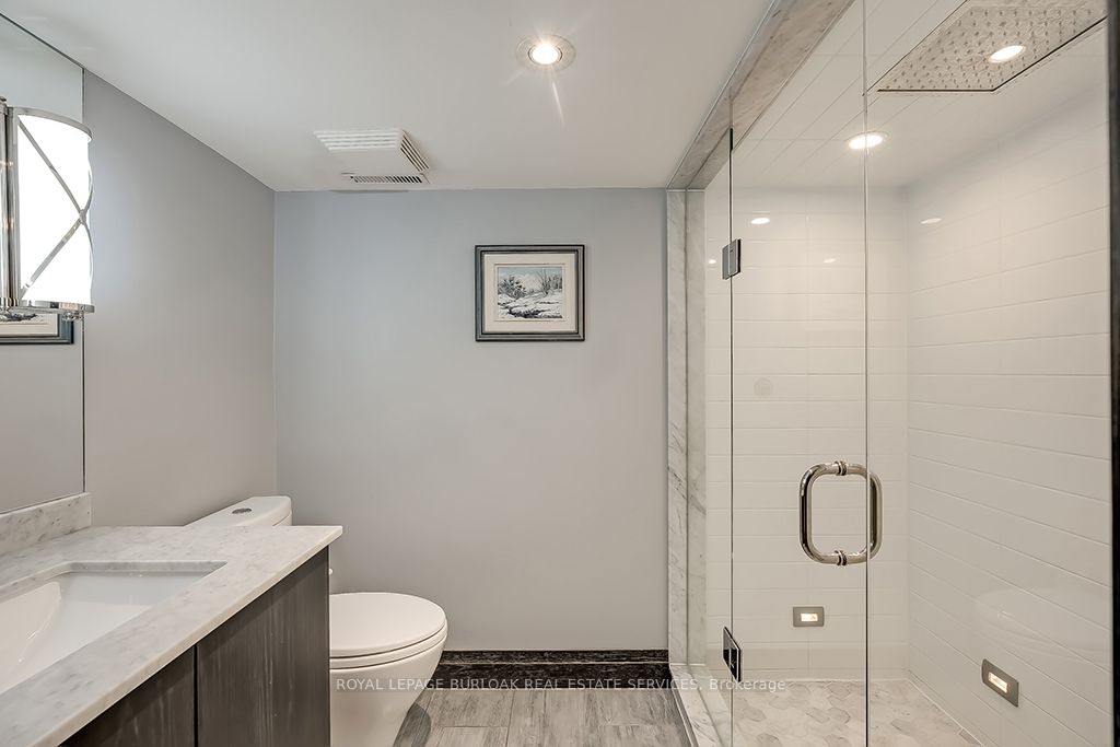 Photo 77 of 136 Avondale Court, Burlington, Shoreacres — HOMEH