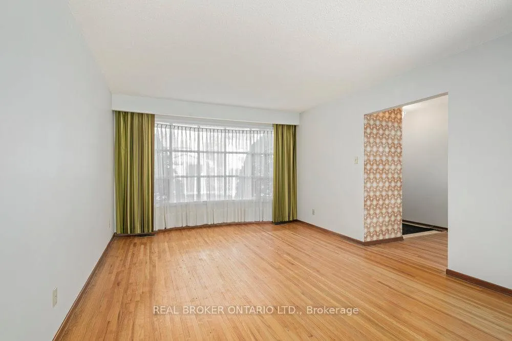 Photo 42 of 60 Westpark Drive, Ottawa, Blackburn Hamlet — HOMEH