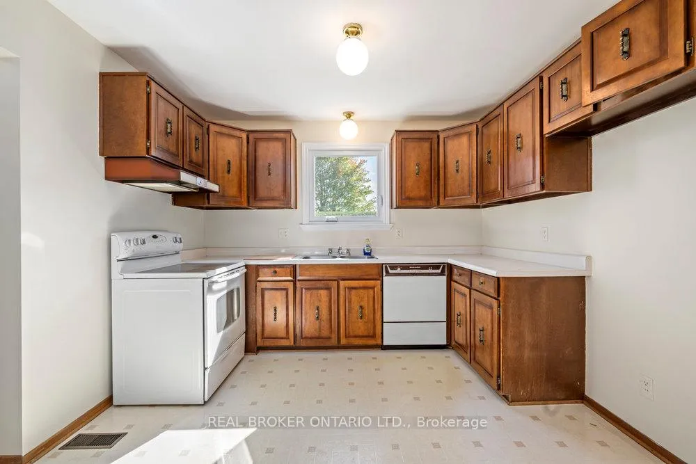 Photo 61 of 60 Westpark Drive, Ottawa, Blackburn Hamlet — HOMEH