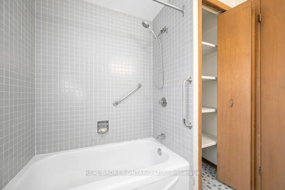 Photo 225 of 60 Westpark Drive, Ottawa, Blackburn Hamlet — HOMEH