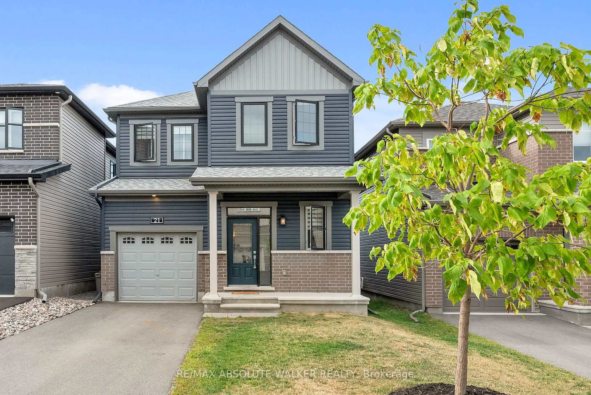Front of 21 Fossa Terrace N