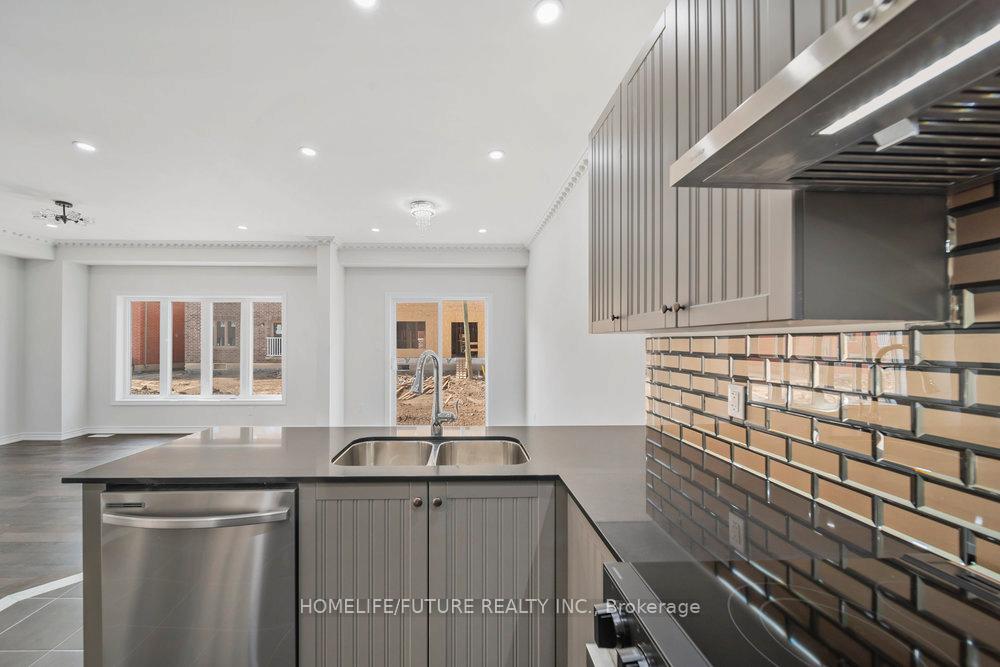 Photo 10 of 125 Baker Street, Thorold, Thorold Downtown — HOMEH