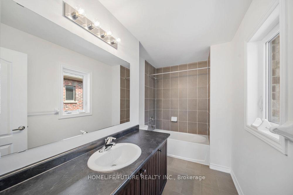 Photo 30 of 125 Baker Street, Thorold, Thorold Downtown — HOMEH