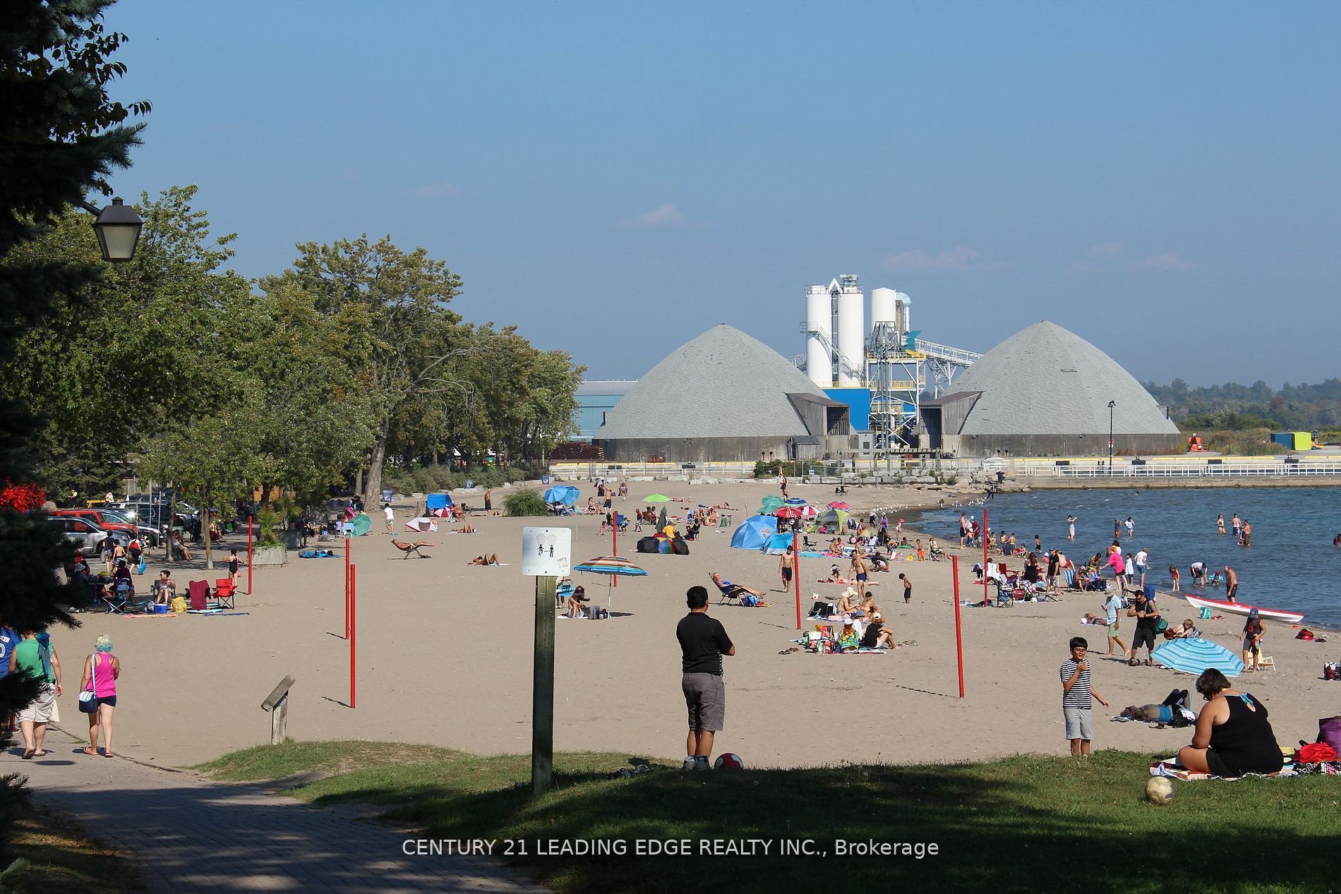 Photo 54 of 1422 Outlet Drive, Oshawa, Lakeview — HOMEH