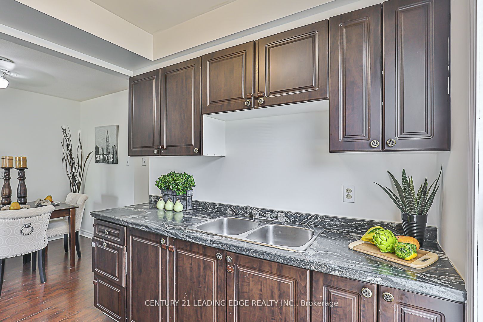 Photo 39 of 1422 Outlet Drive, Oshawa, Lakeview — HOMEH