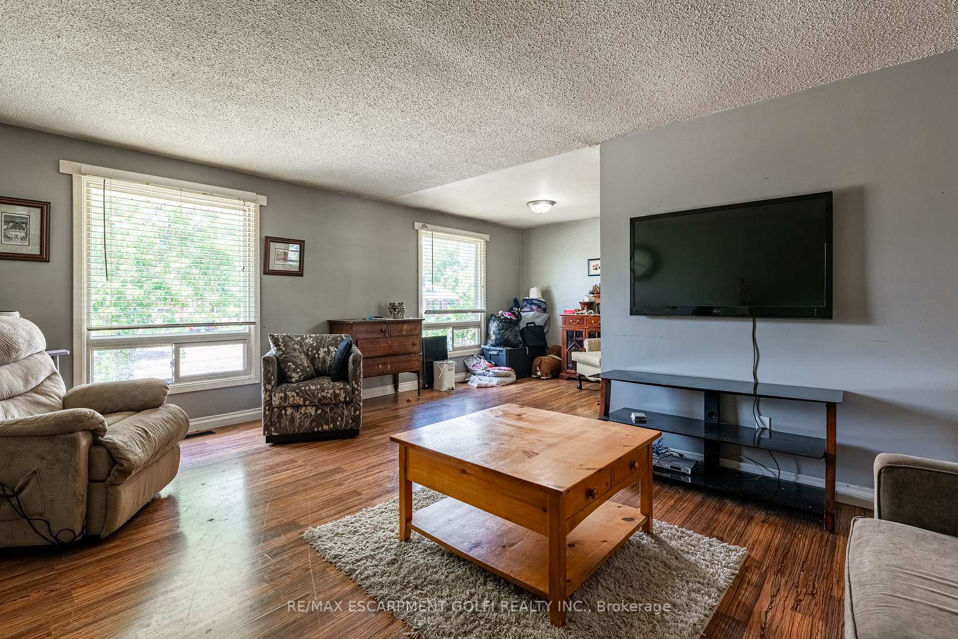 Photo 4 of 13 Keefer Road, Thorold, Confederation Heights — HOMEH