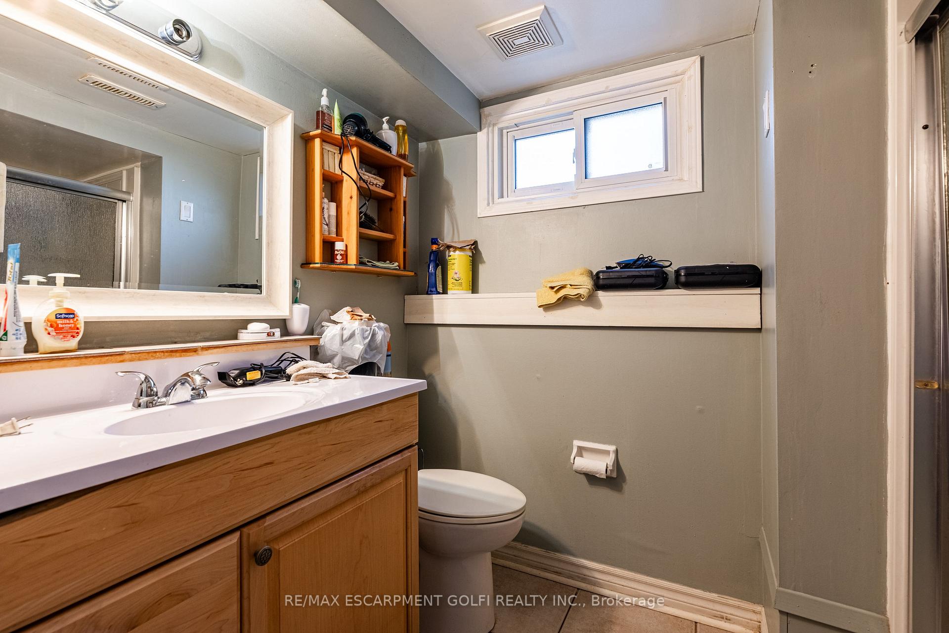 Photo 17 of 13 Keefer Road, Thorold, Confederation Heights — HOMEH