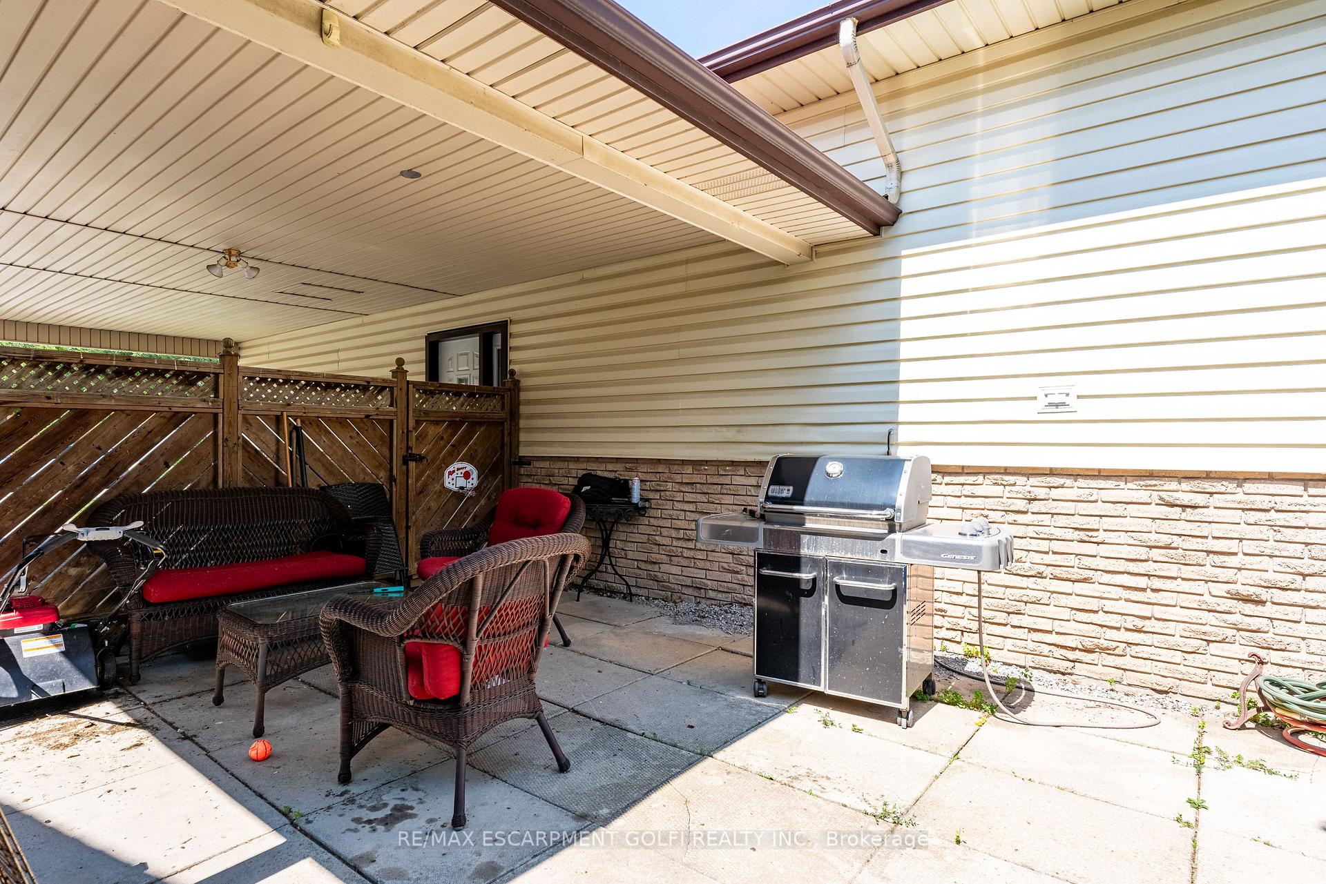 Photo 23 of 13 Keefer Road, Thorold, Confederation Heights — HOMEH