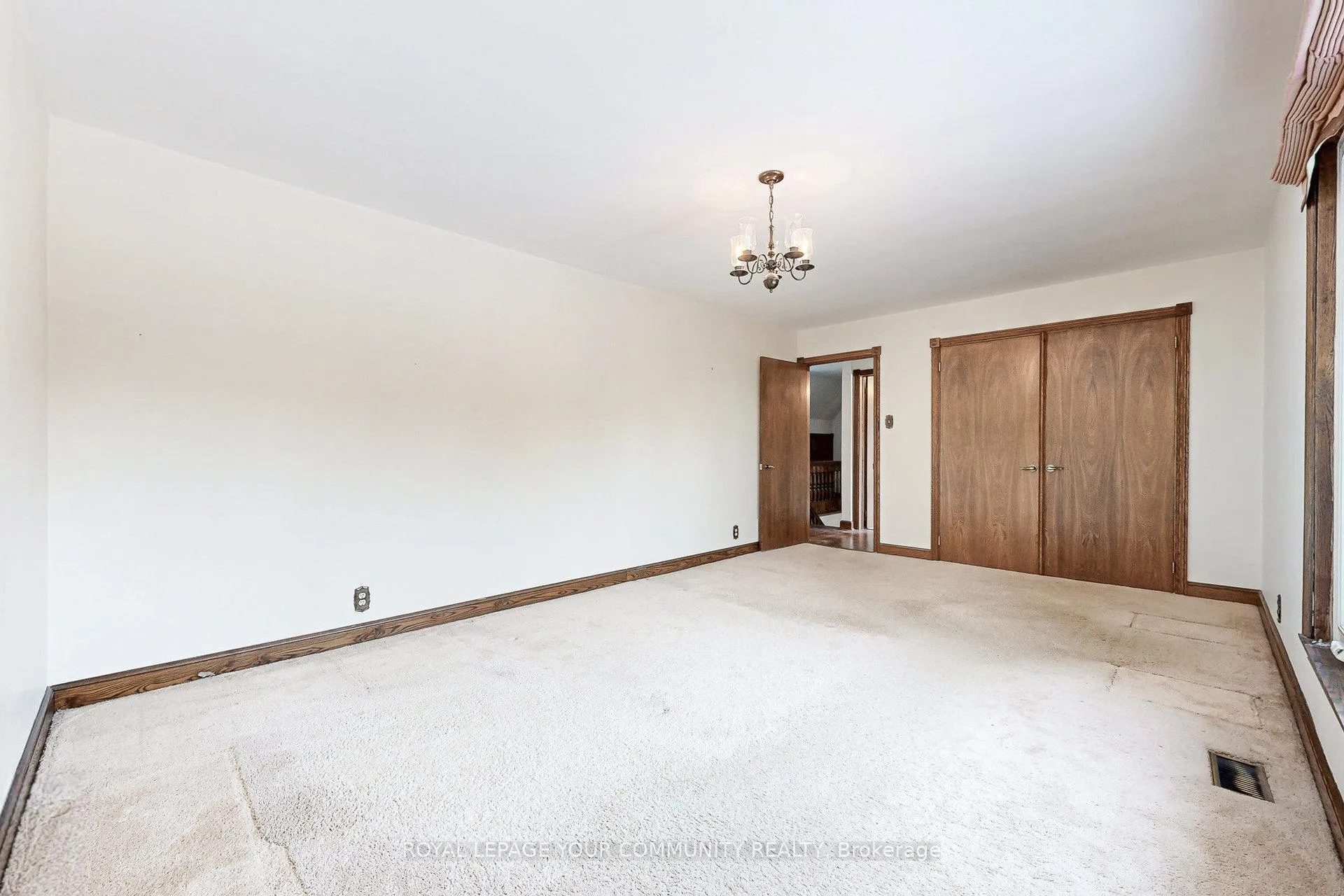 Photo 139 of 231 Ridge Road, Aurora, Aurora Estates — HOMEH
