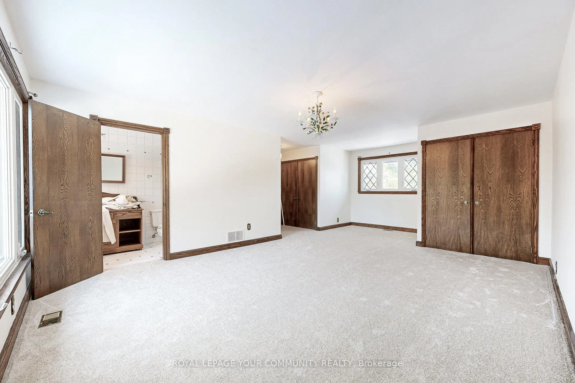 Photo 176 of 231 Ridge Road, Aurora, Aurora Estates — HOMEH