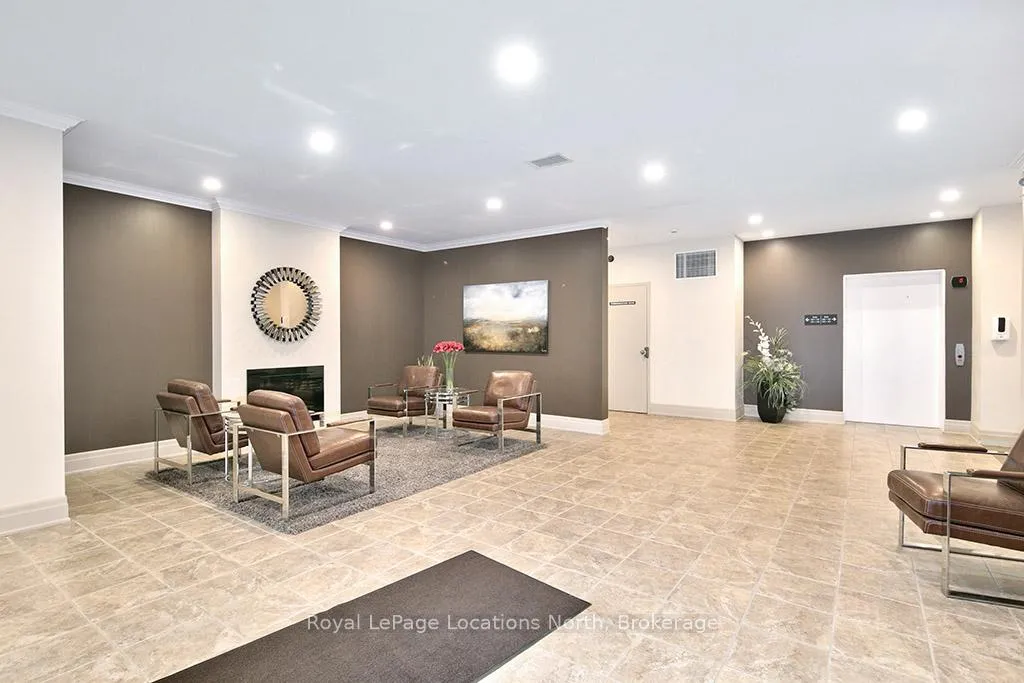 Photo 2 of Unit 207, 25 Beaver Street S, Blue Mountains — HOMEH