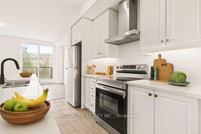 Photo 38 of 14 Blue Forest Crescent, Barrie, Innis-Shore — HOMEH