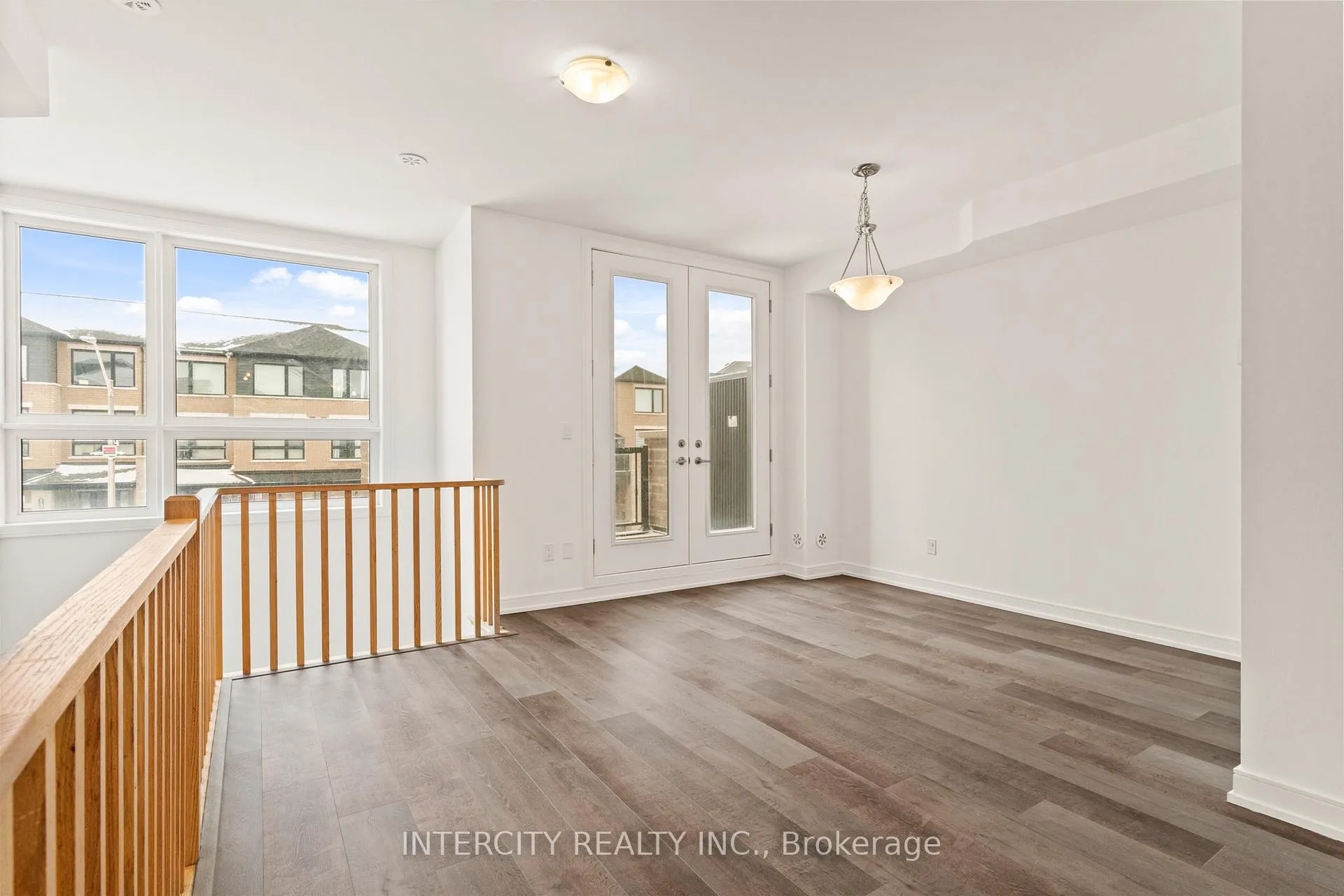 Photo 73 of 14 Blue Forest Crescent, Barrie, Innis-Shore — HOMEH