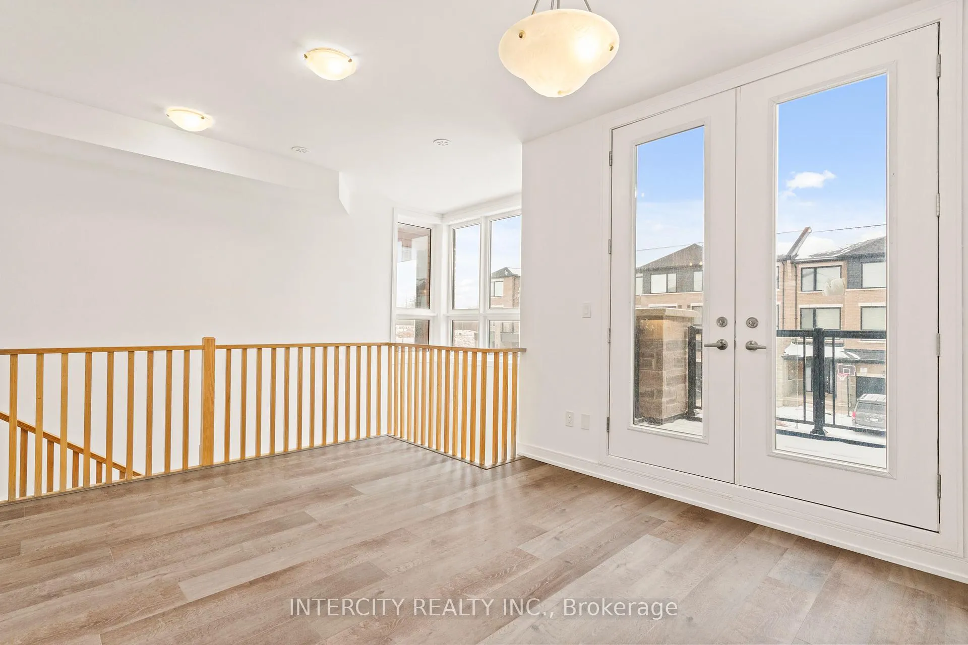 Photo 78 of 14 Blue Forest Crescent, Barrie, Innis-Shore — HOMEH