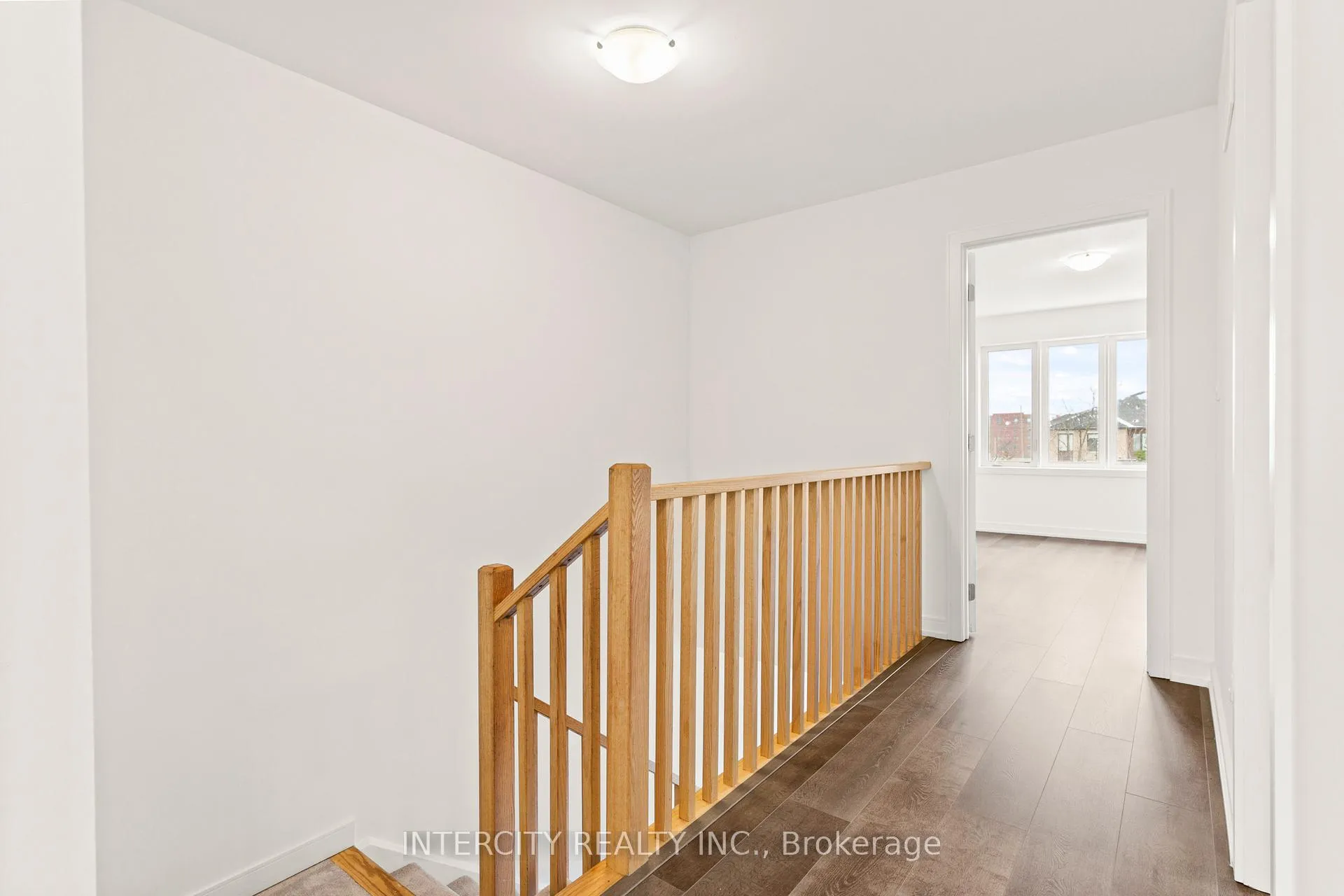 Photo 106 of 14 Blue Forest Crescent, Barrie, Innis-Shore — HOMEH