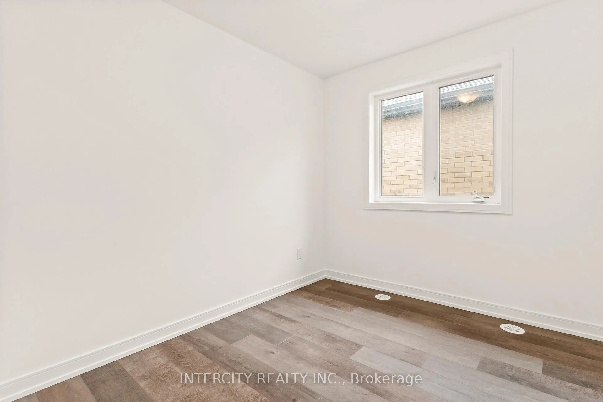 Photo 129 of 14 Blue Forest Crescent, Barrie, Innis-Shore — HOMEH