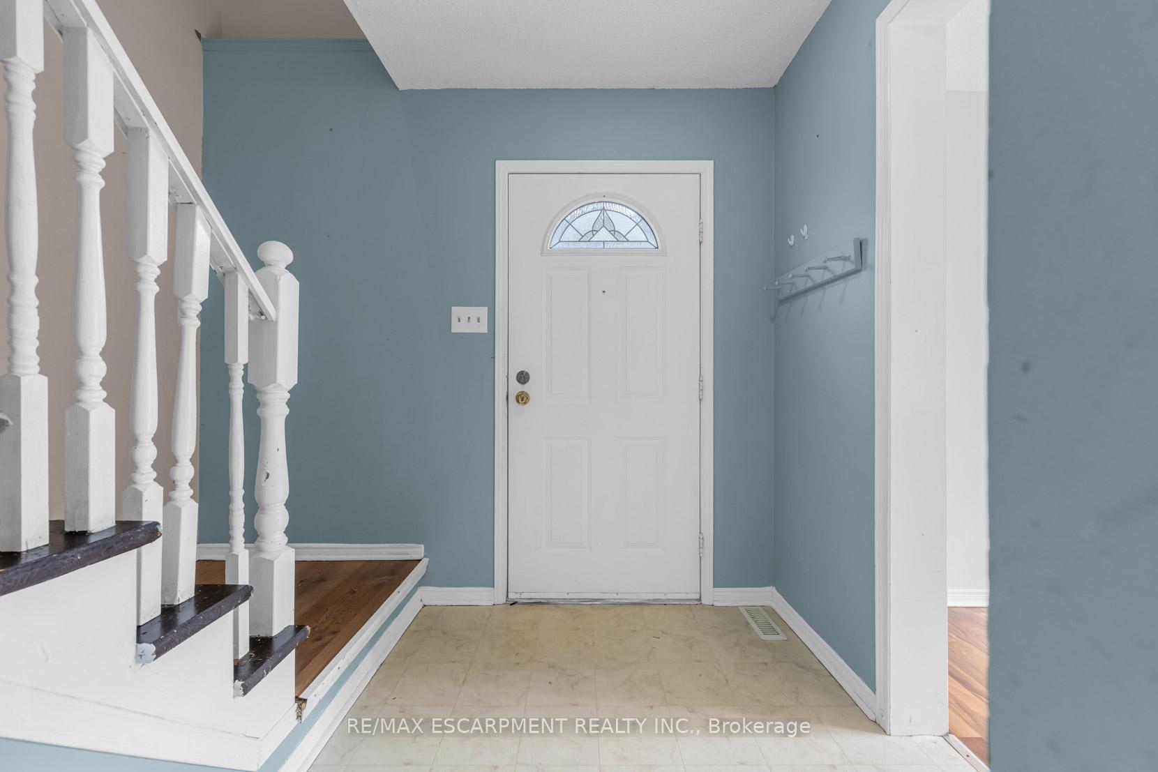 Photo 2 of 67 Summers Drive, Thorold, Confederation Heights — HOMEH