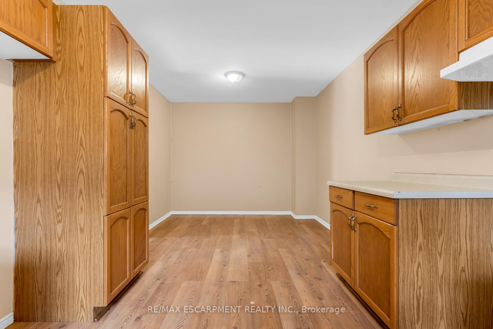 Photo 8 of 67 Summers Drive, Thorold, Confederation Heights — HOMEH