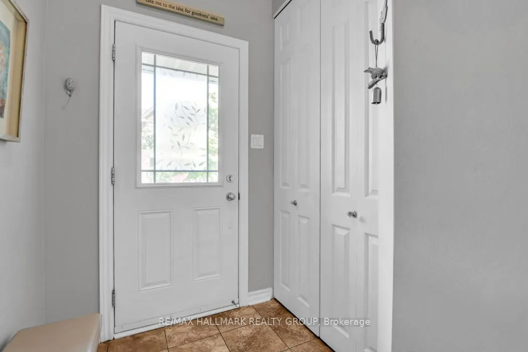 Photo 17 of 86 Indigo Street, Ottawa, Beacon Hill South — HOMEH