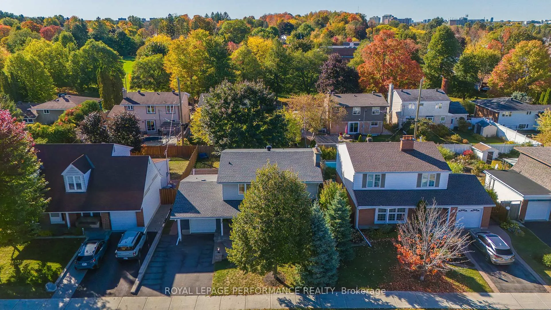 Photo 4 of 3026 Southmore Drive E, Ottawa, Riverside Park South — HOMEH