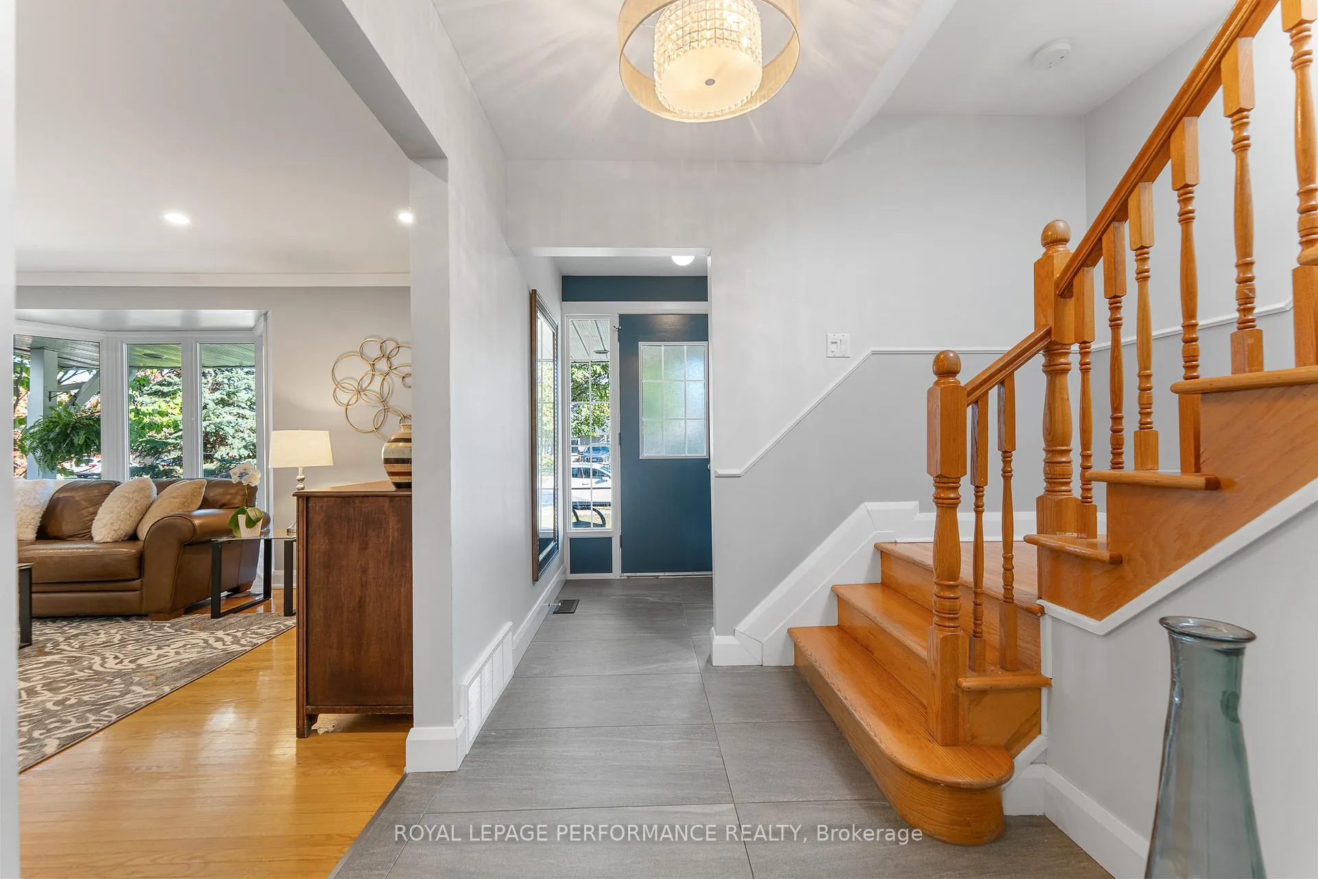 Photo 7 of 3026 Southmore Drive E, Ottawa, Riverside Park South — HOMEH