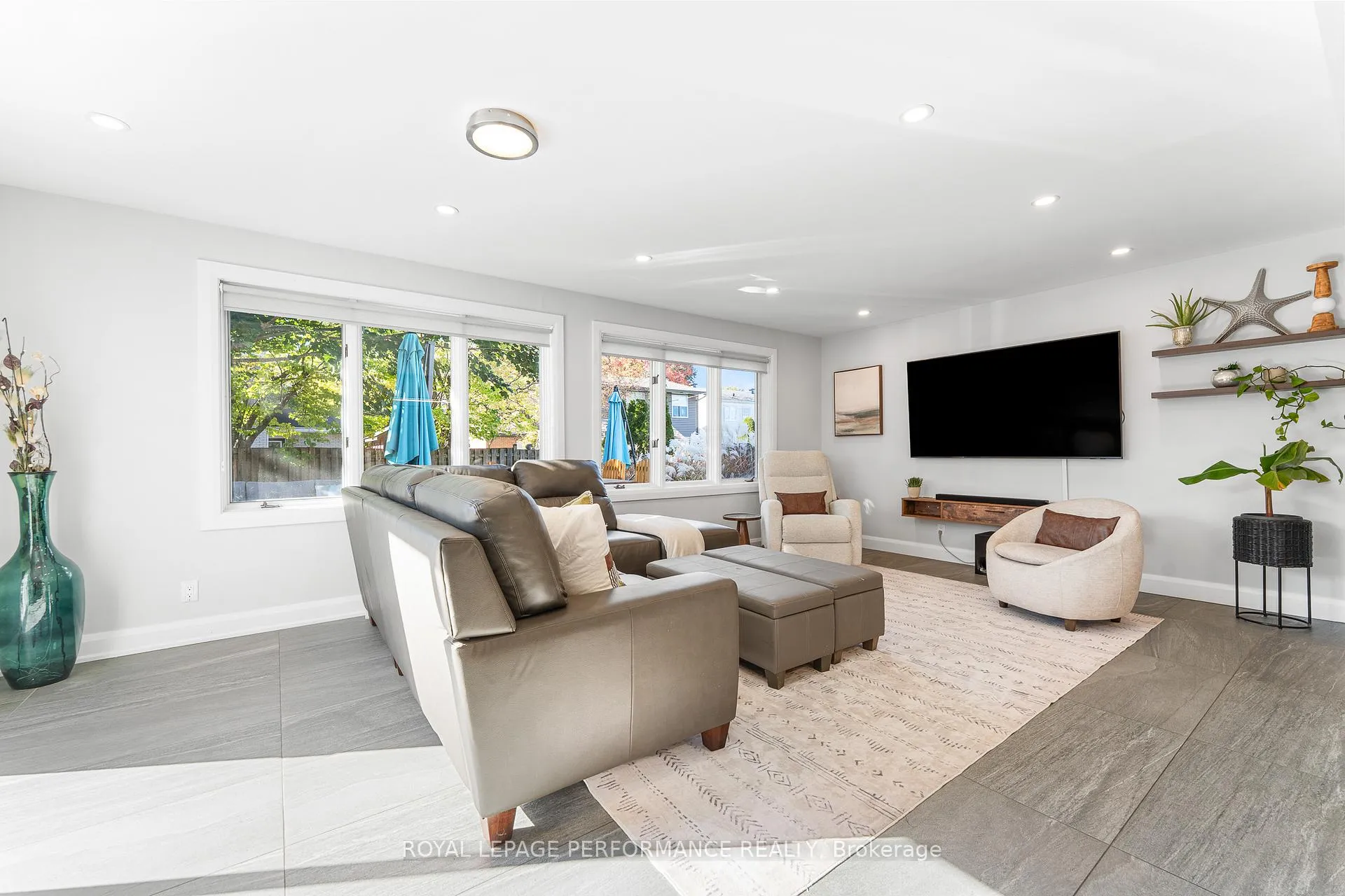 Photo 22 of 3026 Southmore Drive E, Ottawa, Riverside Park South — HOMEH