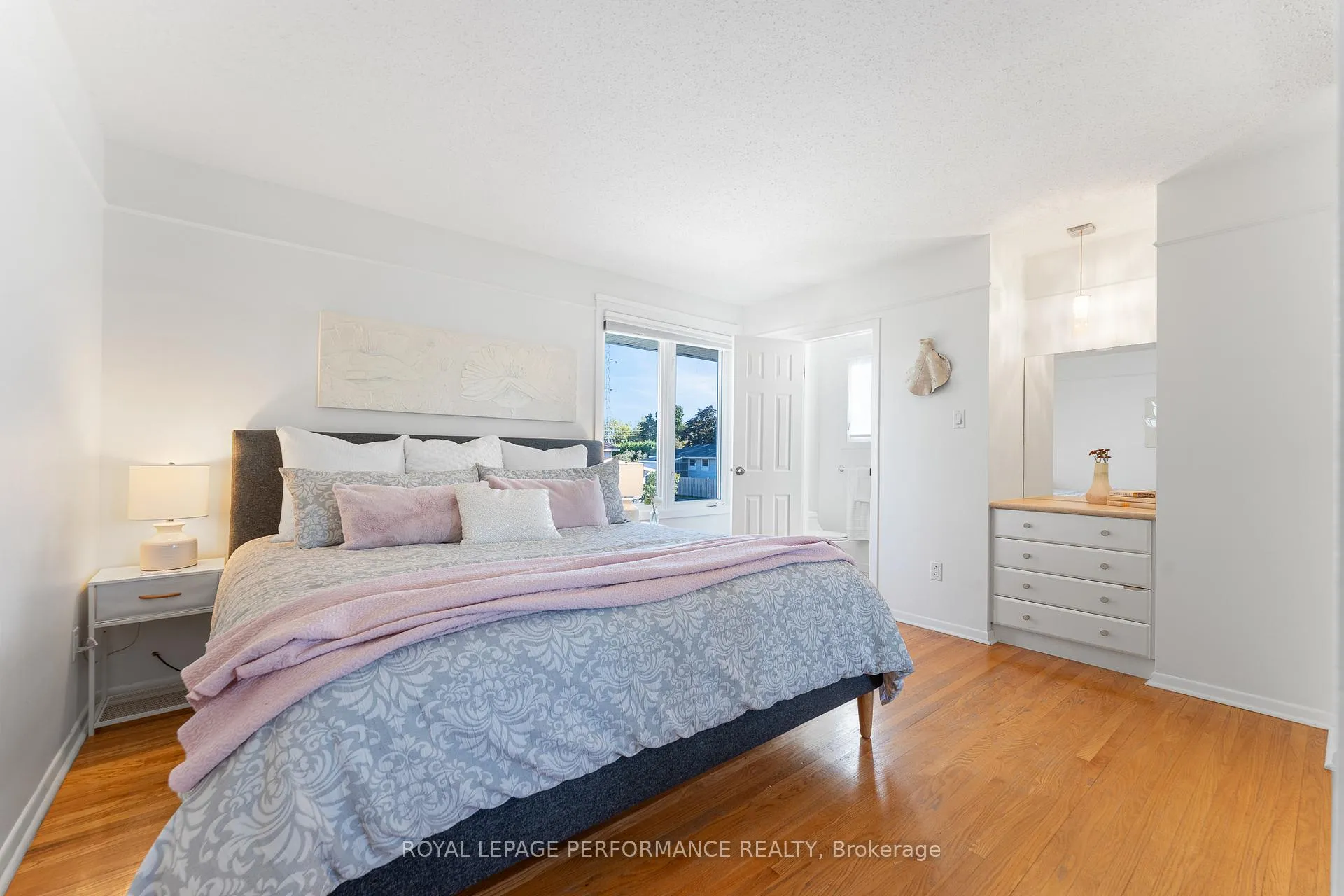 Photo 29 of 3026 Southmore Drive E, Ottawa, Riverside Park South — HOMEH