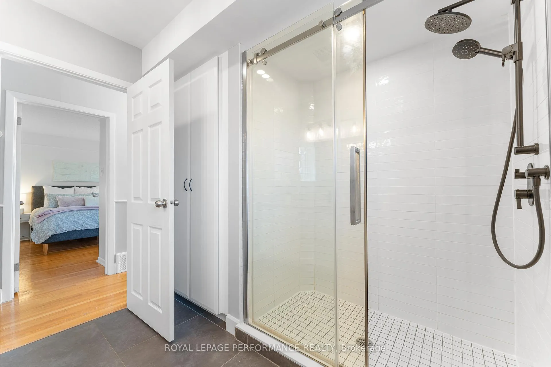 Photo 36 of 3026 Southmore Drive E, Ottawa, Riverside Park South — HOMEH